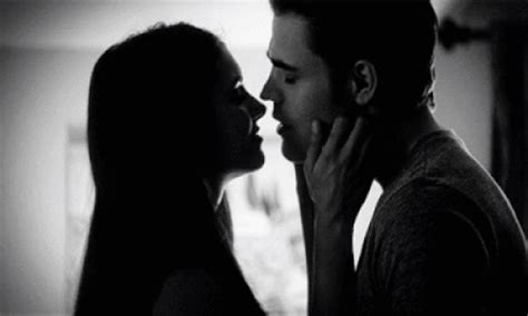 Jan 26, 2022 · Hot Romantic First Night Scene | Bedroom romance | kissing scene | married couple#kissing #kiss #kissingscene #scene #AndroWalkeryoutube.com/c/Androwalker?su... 